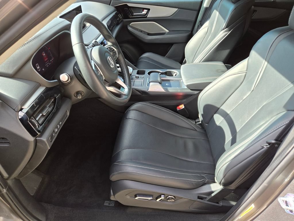 Certified 2024 Acura MDX FWD w/ Technology Package image 12