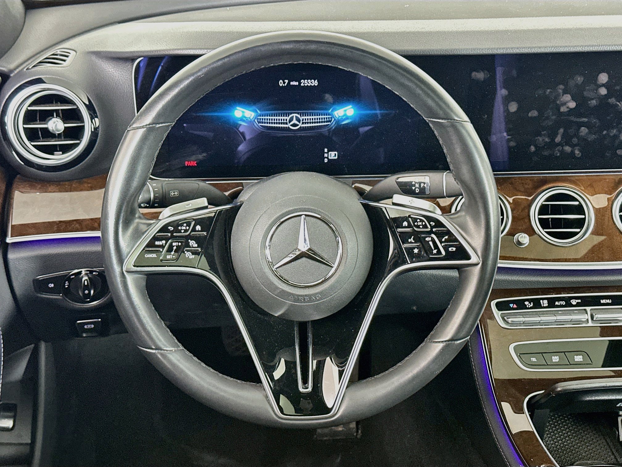 Used 2023 Mercedes-Benz E 350 4MATIC Sedan image 18