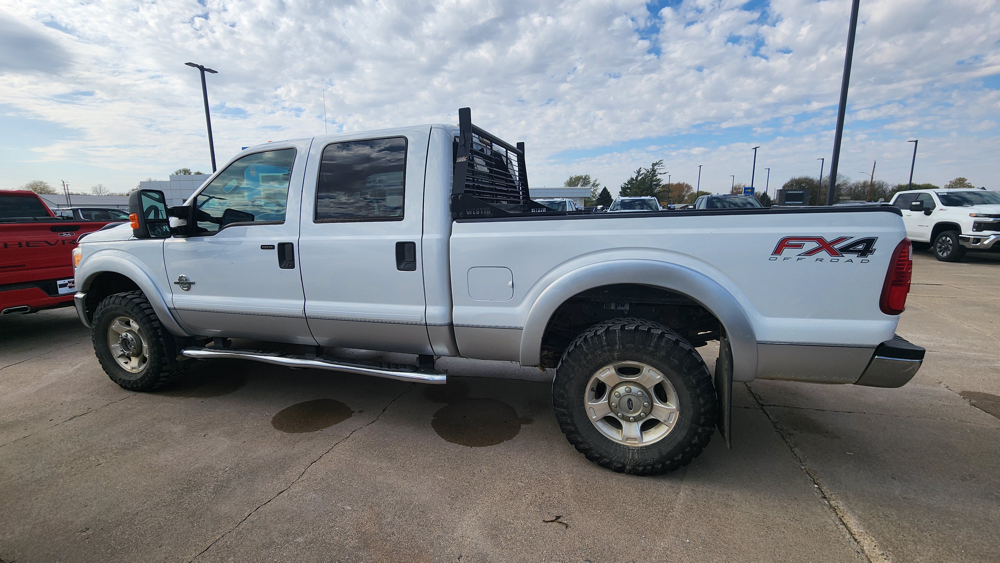 Used 2015 Ford F350 XLT w/ XLT Interior Package AWD/4WD image 7
