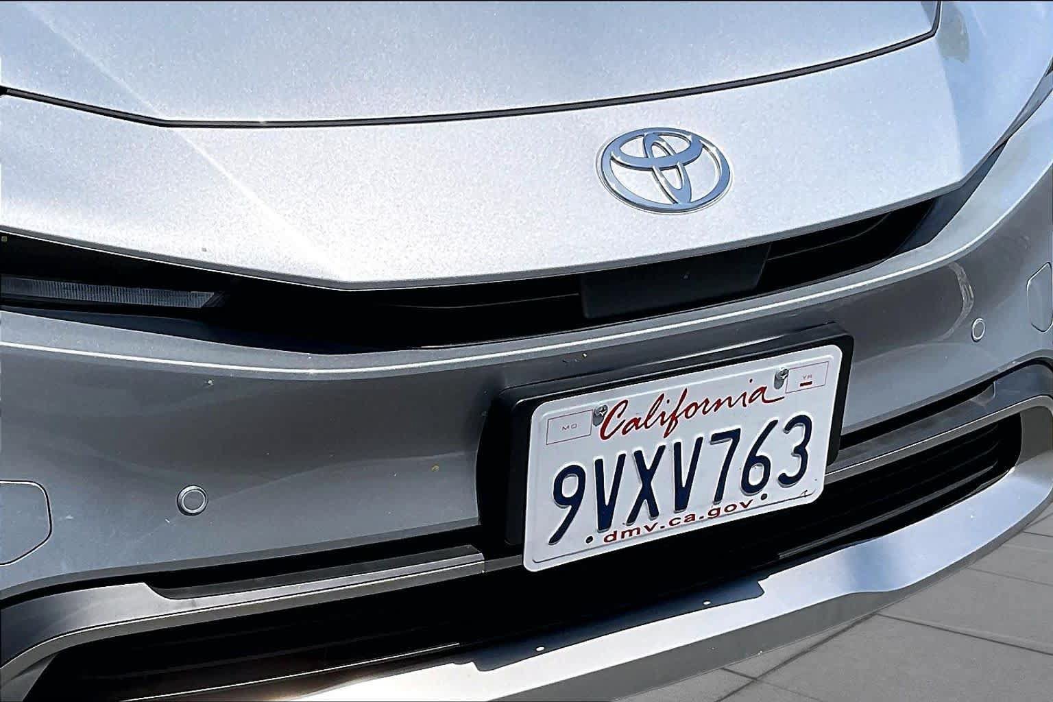 Certified 2026 Toyota Prius Plug-In Hybrid FWD image 29
