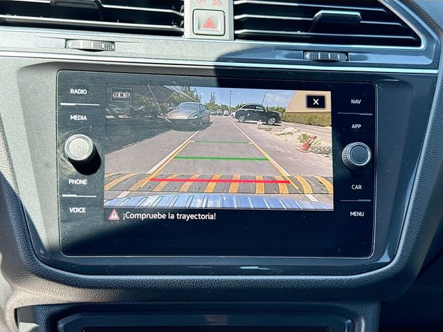 Used 2022 Volkswagen Tiguan SEL R-Line AWD/4WD image 13