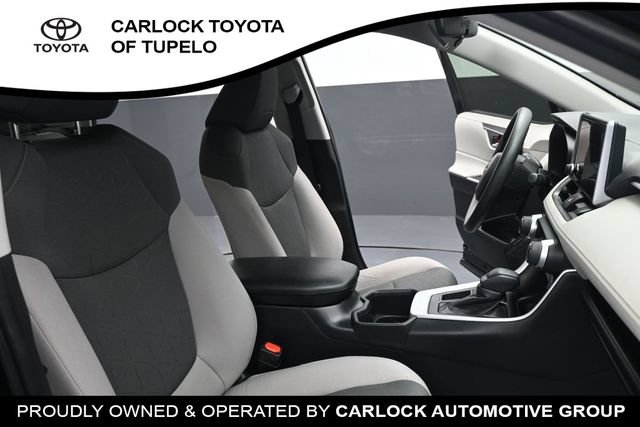 Used 2025 Toyota RAV4 XLE w/ Convenience Package FWD image 40
