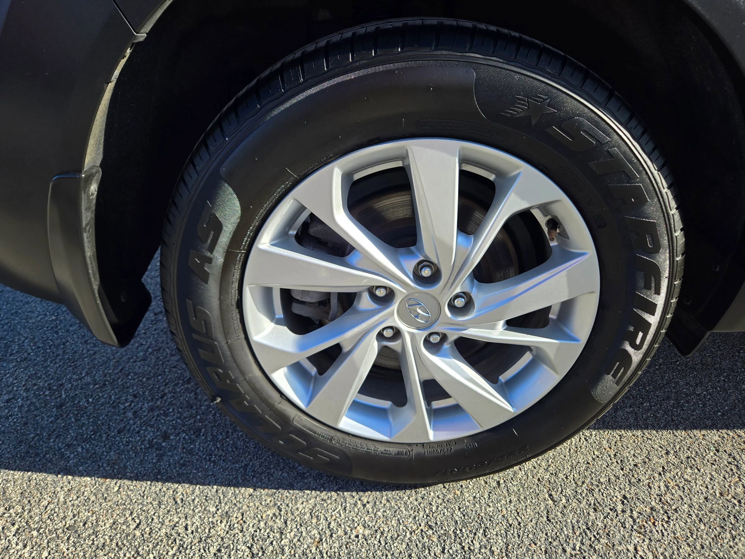 Used 2021 Hyundai Tucson Value FWD image 22