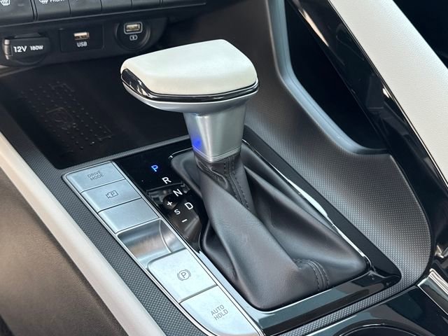 Certified 2022 Hyundai Elantra Limited w/ Cargo Package image 15