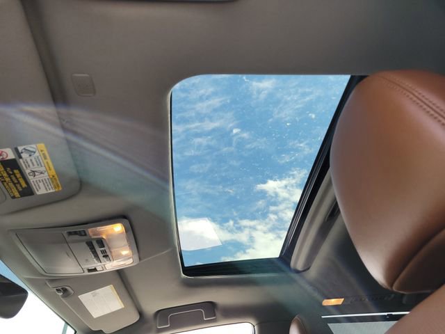 Used 2019 Toyota Highlander Limited AWD/4WD image 21