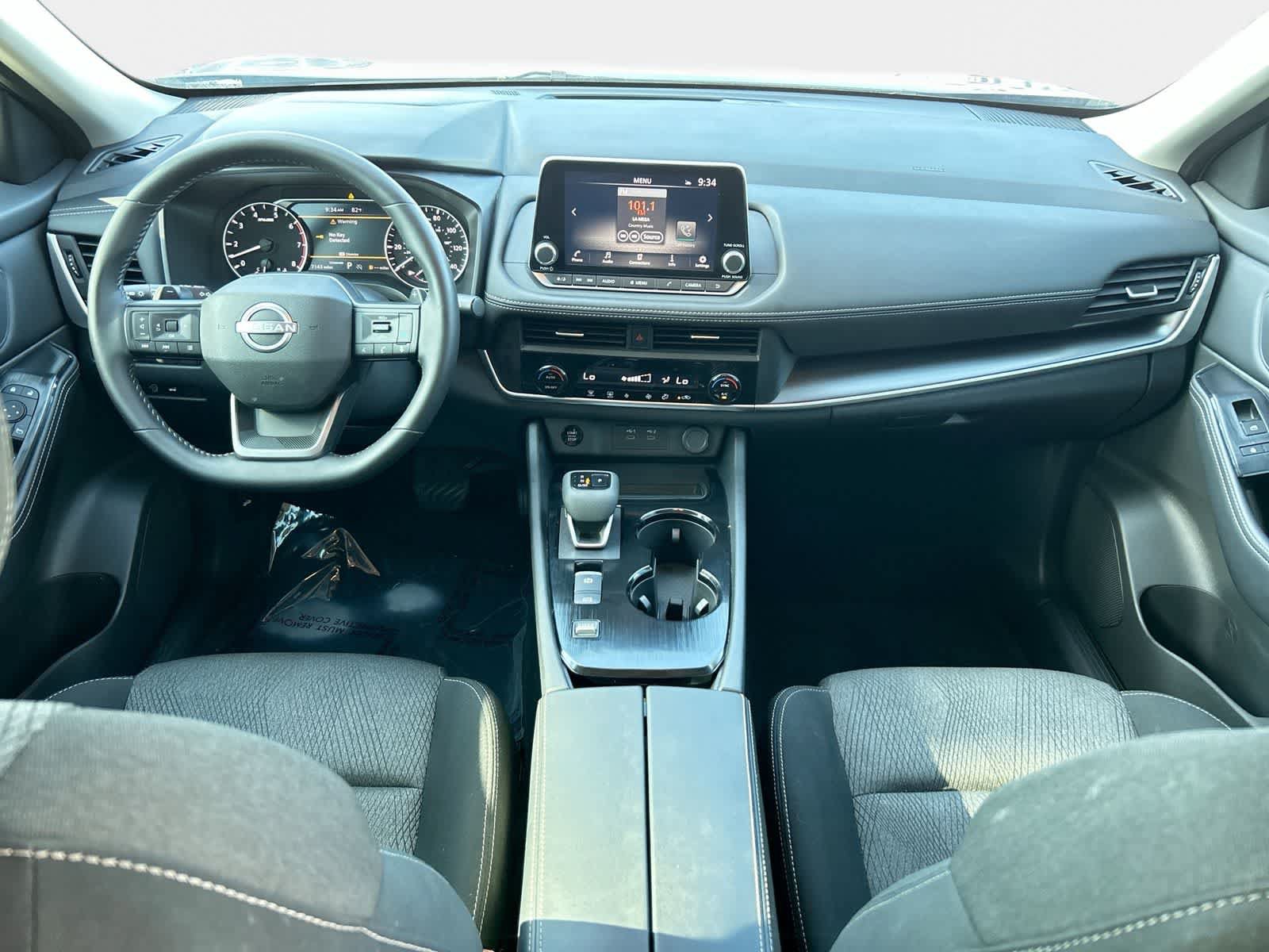 Used 2025 Nissan Rogue SV FWD image 15