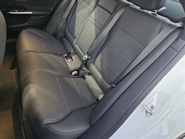 New 2027 Mercedes-Benz C 300 Sedan image 15