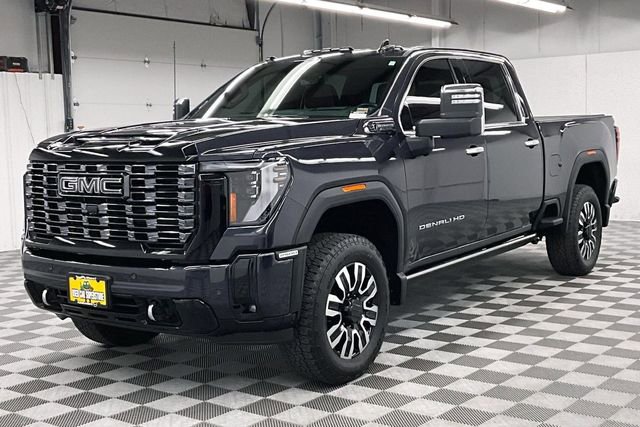 Used 2025 GMC Sierra 2500 Denali Ultimate w/ Max Trailering Package AWD/4WD image 12