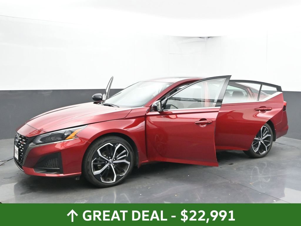 Used 2024 Nissan Altima 2.5 SR w/ SR Premium Package image 59