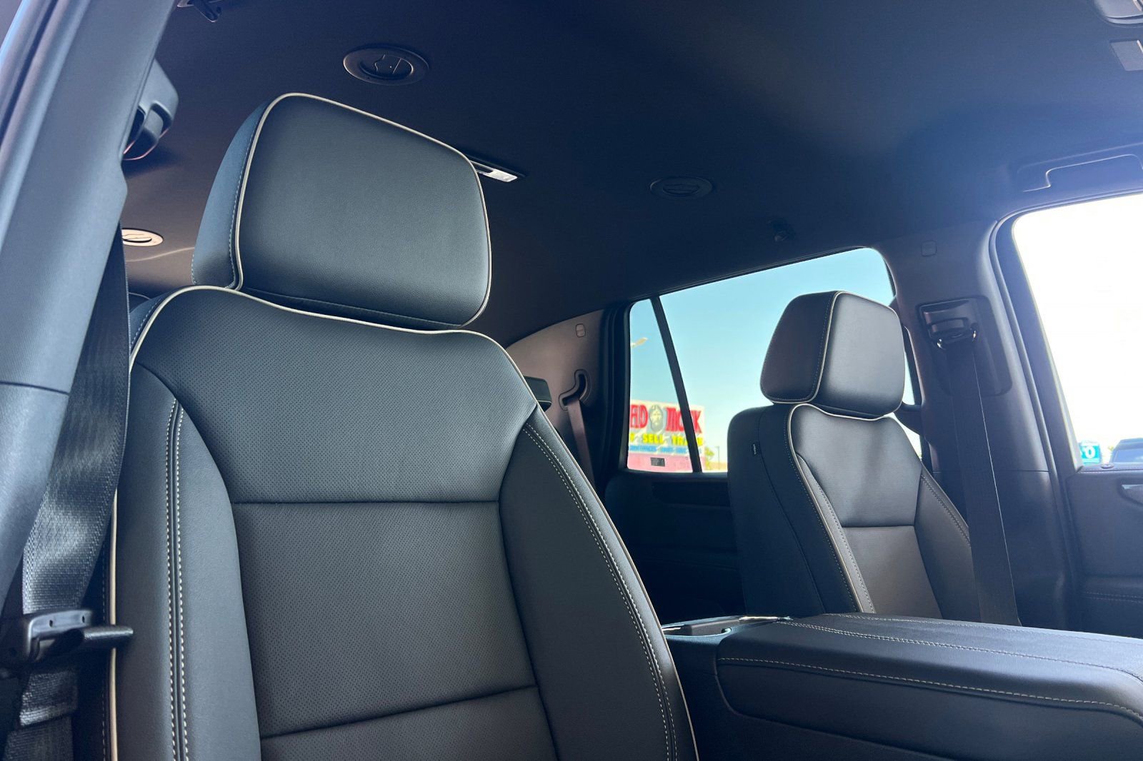 New 2026 GMC Yukon Elevation image 17