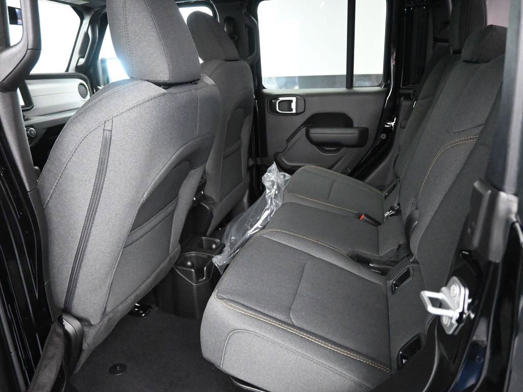 New 2026 Jeep Gladiator Sport image 17