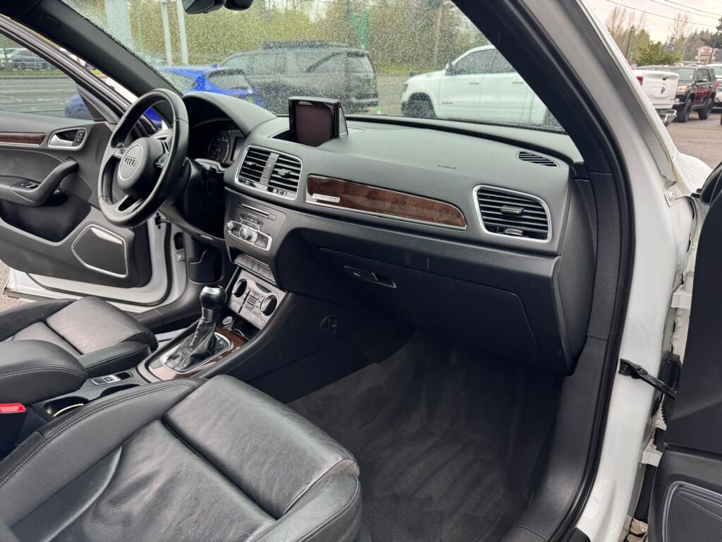 Used 2016 Audi Q3 2.0T Prestige AWD/4WD image 14