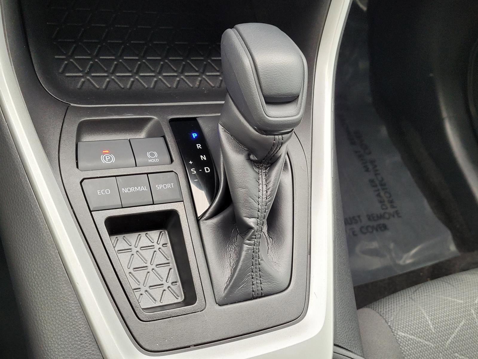 Used 2023 Toyota RAV4 XLE w/ Convenience Package image 14