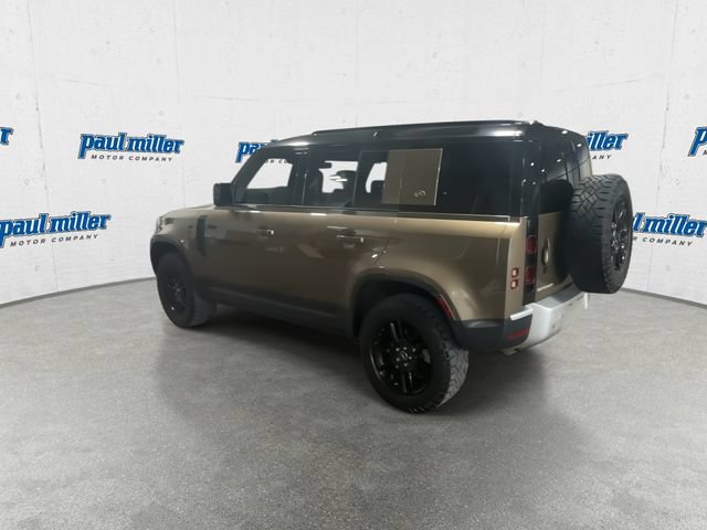 Used 2021 Land Rover Defender 110 S AWD/4WD image 7