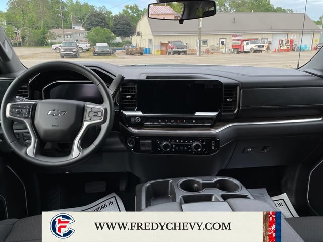 Used 2026 Chevrolet Silverado 1500 RST AWD/4WD image 14