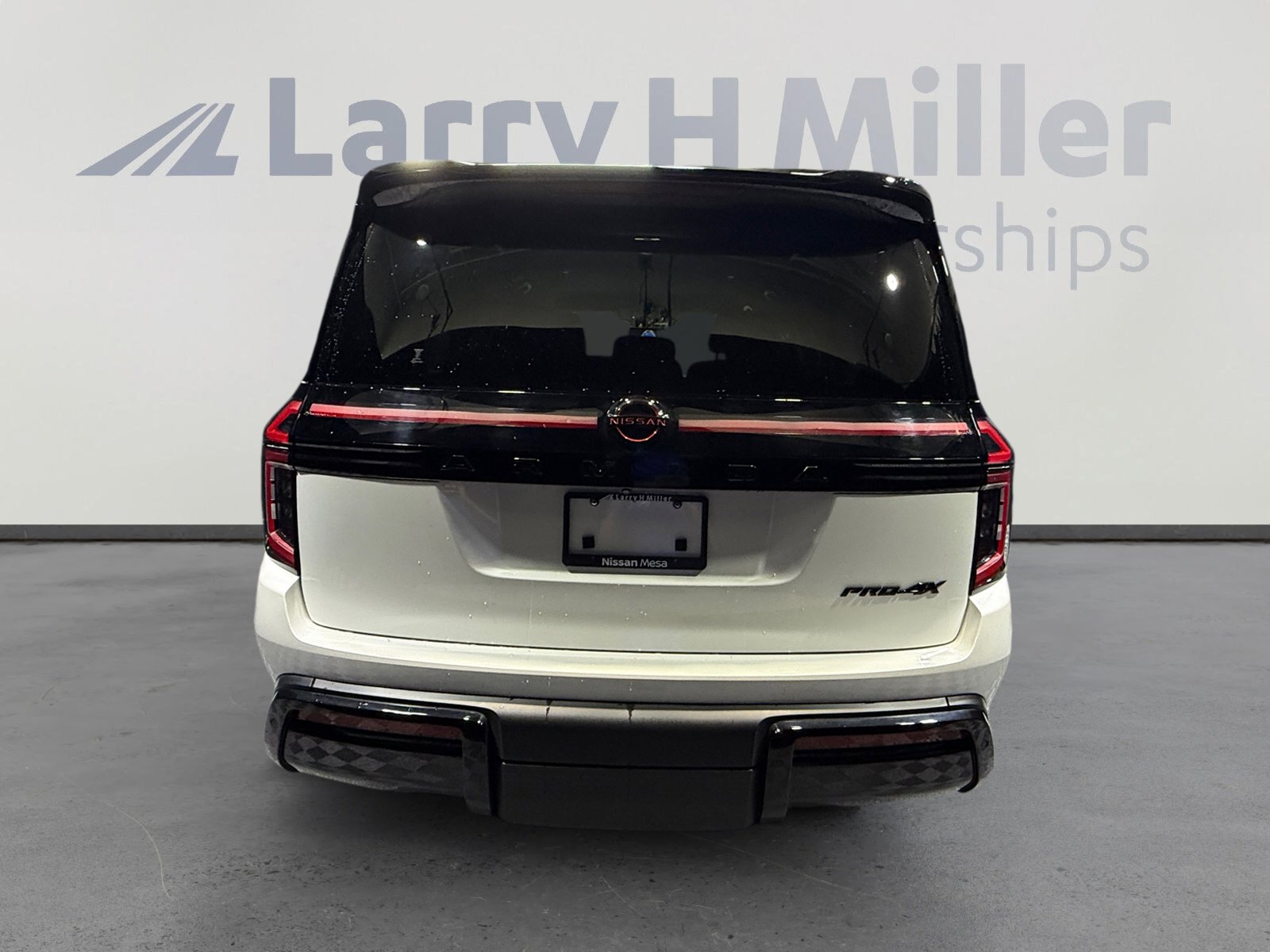 Certified 2025 Nissan Armada PRO-4X image 4
