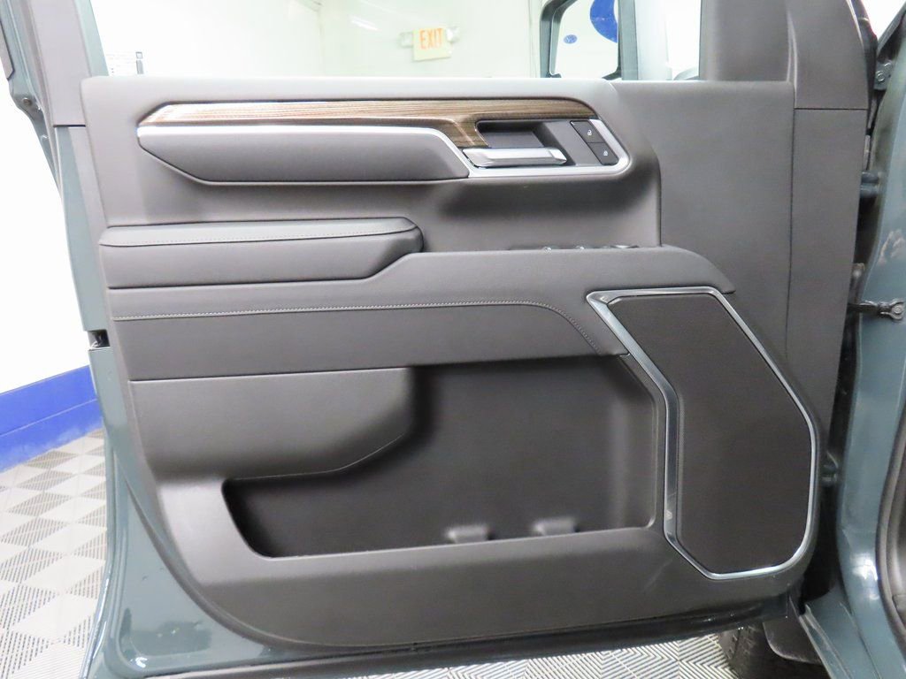 Used 2025 Chevrolet Silverado 2500 LT w/ Trail Boss Package image 62