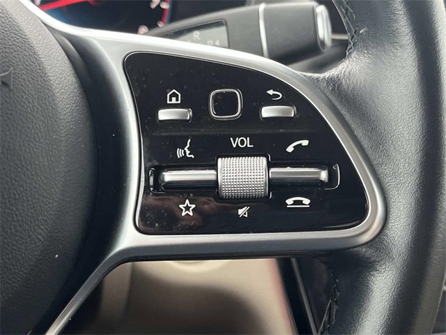 Used 2022 Mercedes-Benz GLC 300 image 29