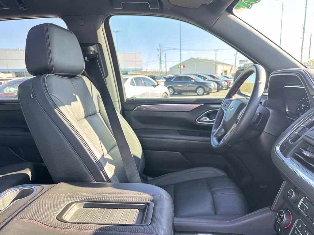 Used 2024 Chevrolet Suburban RST w/ Sport Performance Package image 13