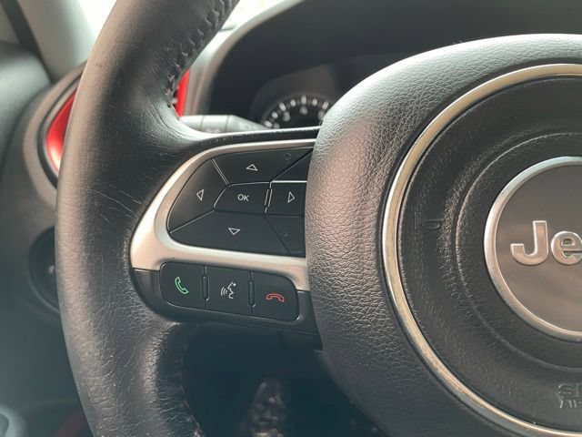 Used 2015 Jeep Renegade Trailhawk AWD/4WD image 15