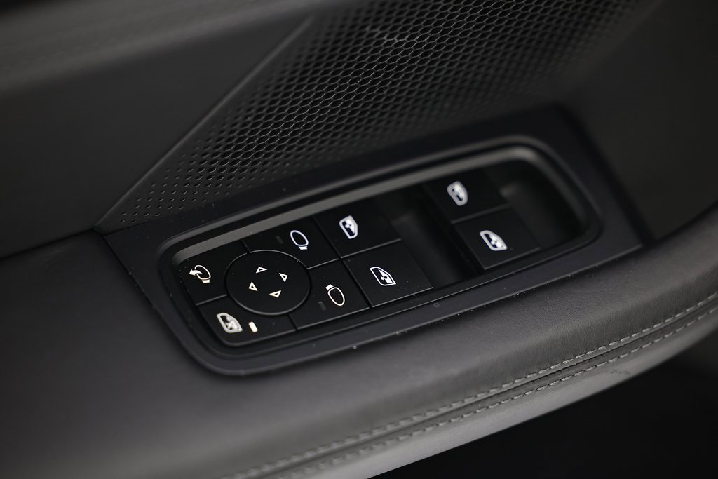 Certified 2024 Porsche Taycan GTS image 21