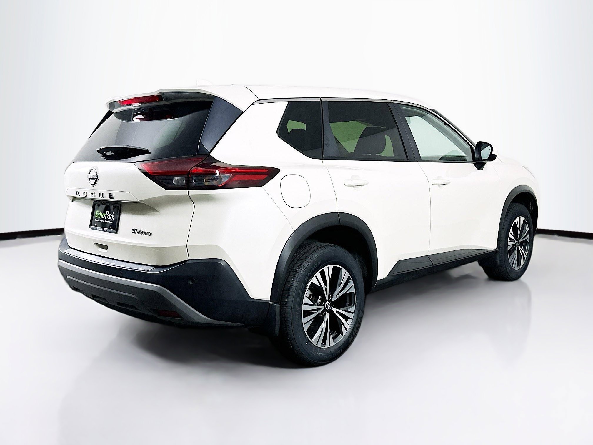 Used 2023 Nissan Rogue SV AWD/4WD image 9