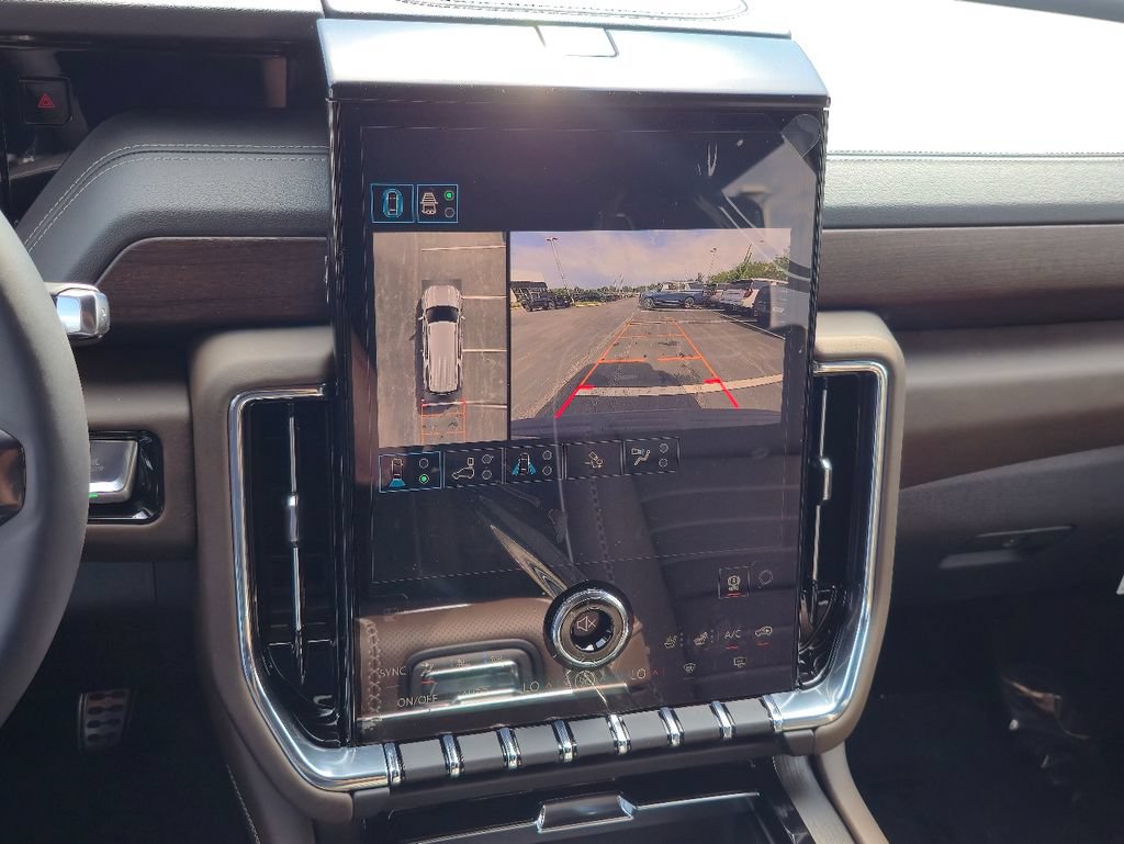 New 2026 GMC Yukon XL Denali Ultimate AWD/4WD image 15