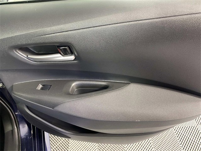 Used 2021 Toyota Corolla LE w/ Carpet Mat Package (TMS) image 24