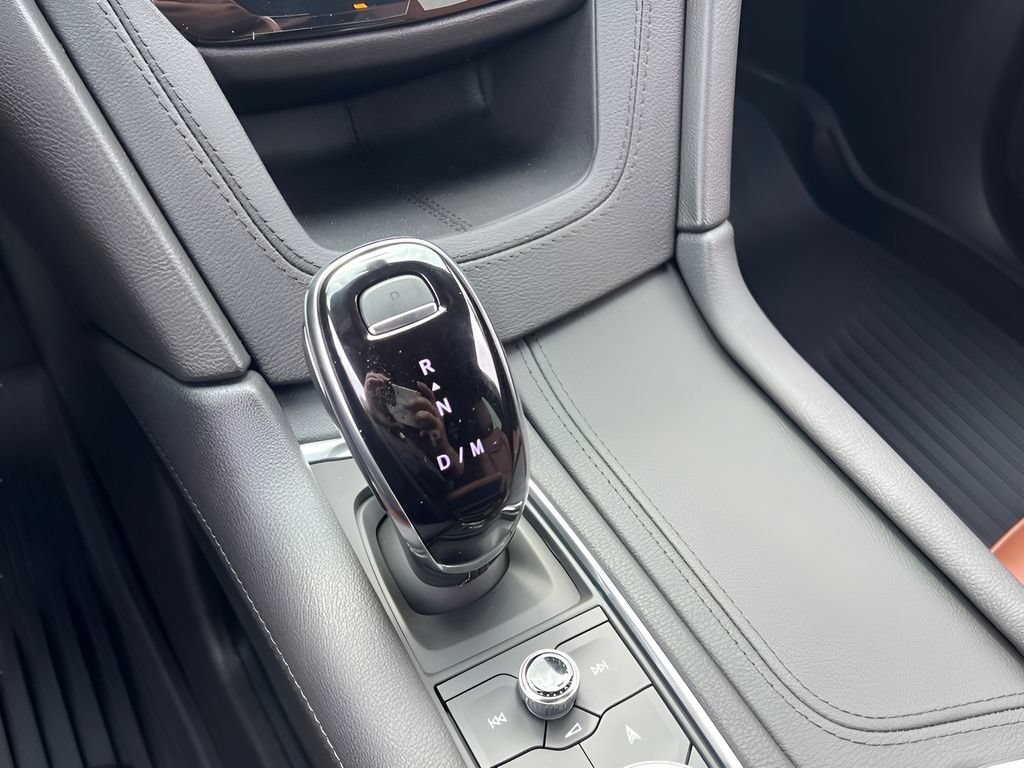 New 2026 Cadillac XT5 Premium Luxury w/ LPO, Floor Liner Package FWD image 23