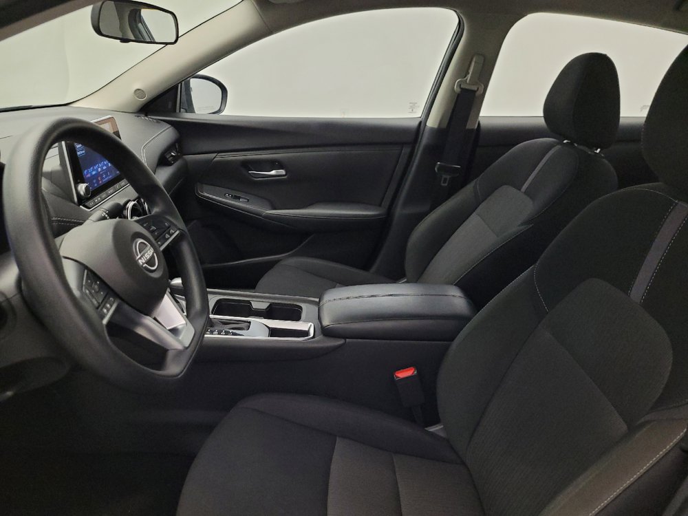 Used 2025 Nissan Sentra SV FWD image 17