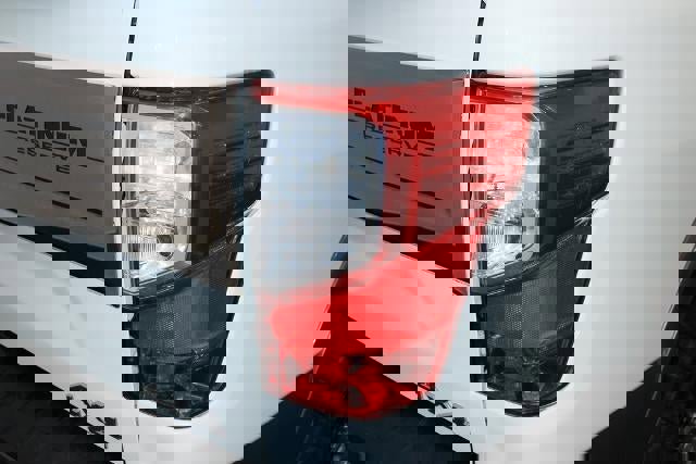 Used 2018 Nissan Titan Platinum Reserve w/ Platinum Utility Package image 11