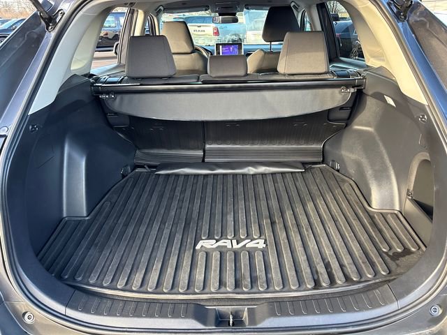 Used 2025 Toyota RAV4 XLE image 34