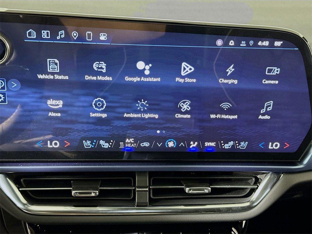 New 2025 Chevrolet Equinox EV LT w/ Convenience Package II image 7