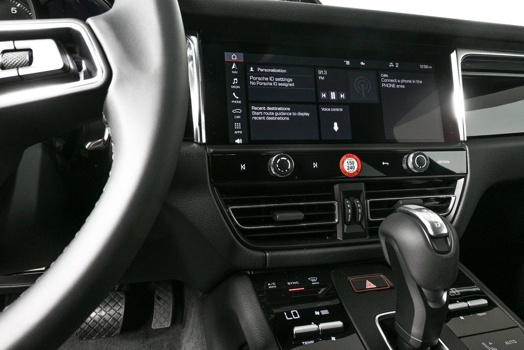 New 2025 Porsche Macan image 12