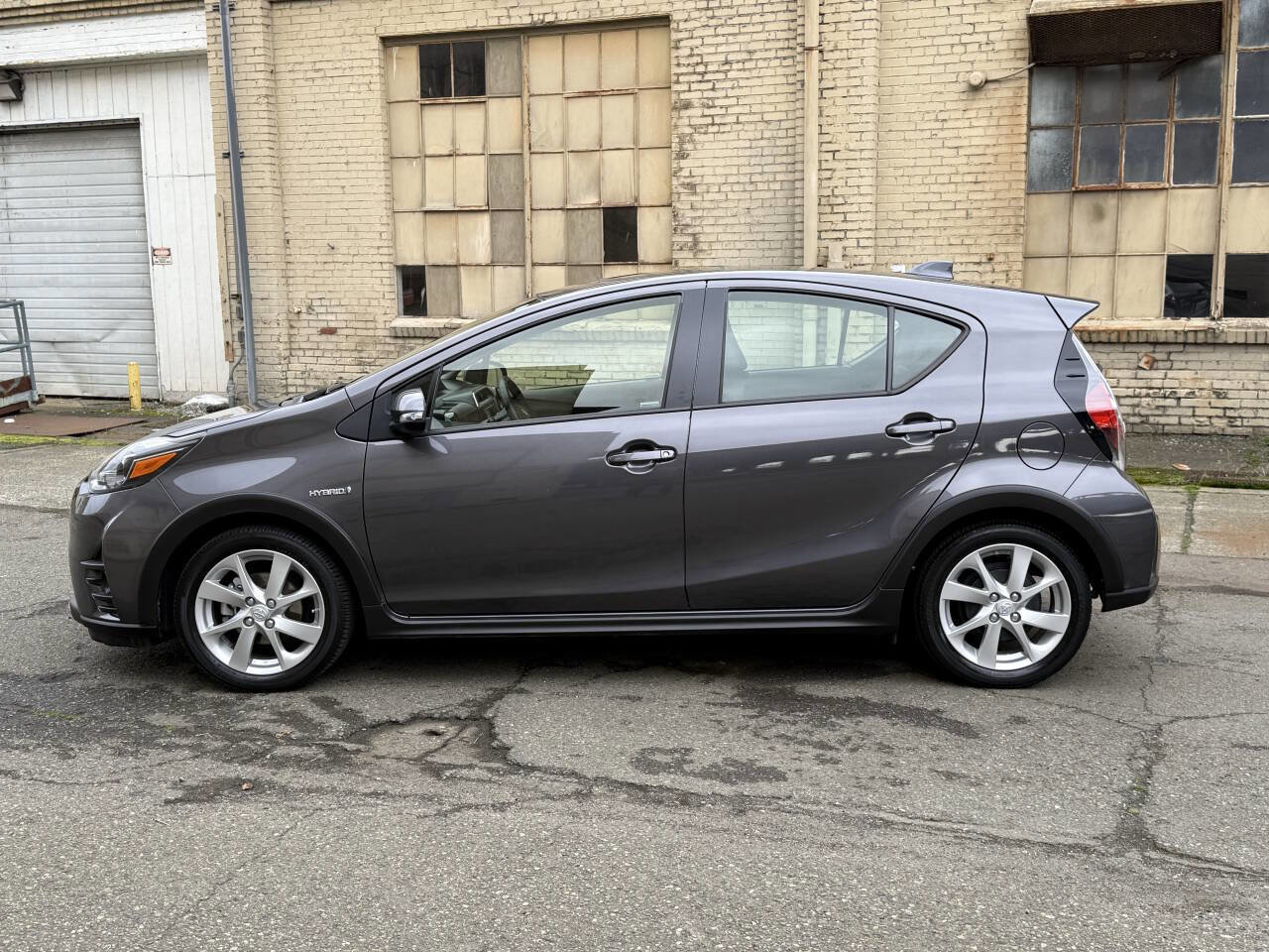 Used 2018 Toyota Prius C Four image 5