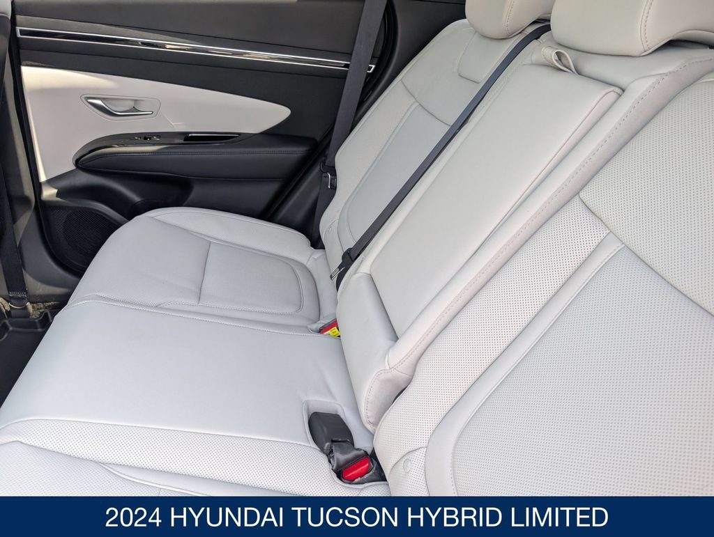 Certified 2024 Hyundai Tucson Limited AWD/4WD image 17
