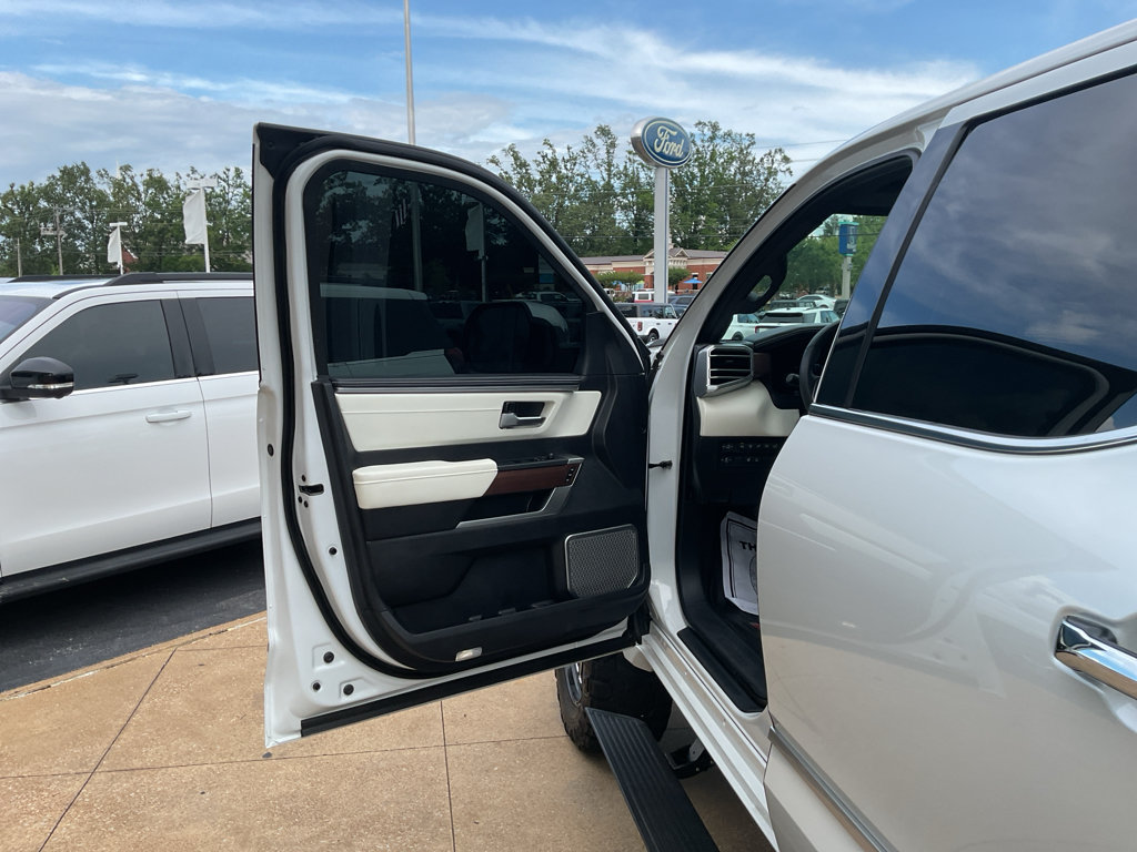 Used 2023 Toyota Tundra Capstone AWD/4WD image 17
