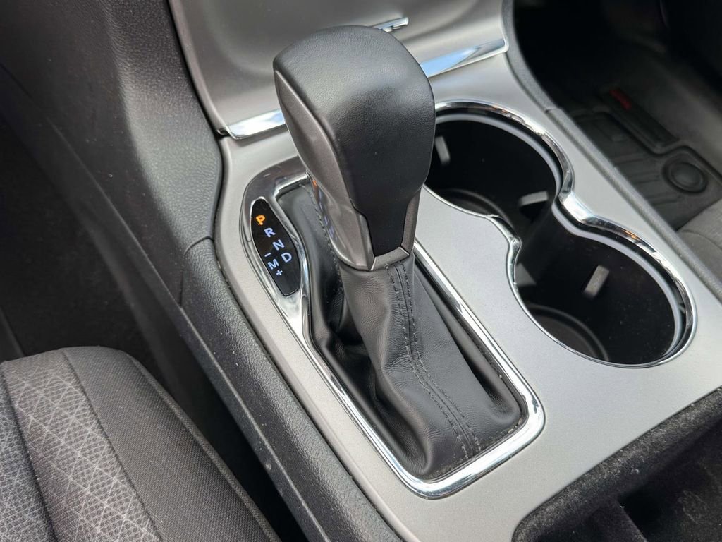 Used 2020 Jeep Grand Cherokee Laredo AWD/4WD image 23