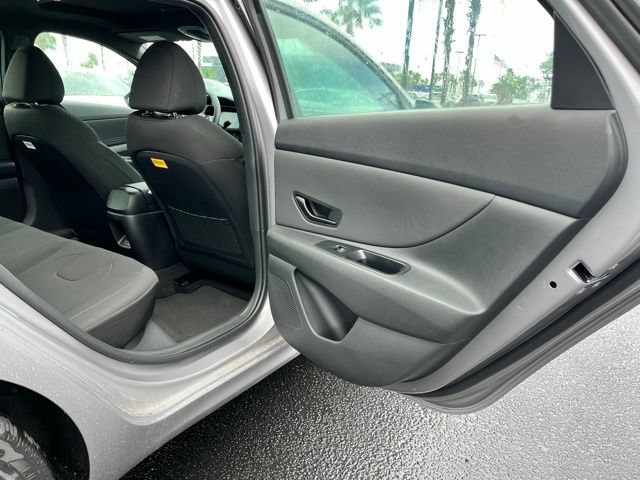 New 2026 Hyundai Elantra SEL Sport Premium FWD image 19