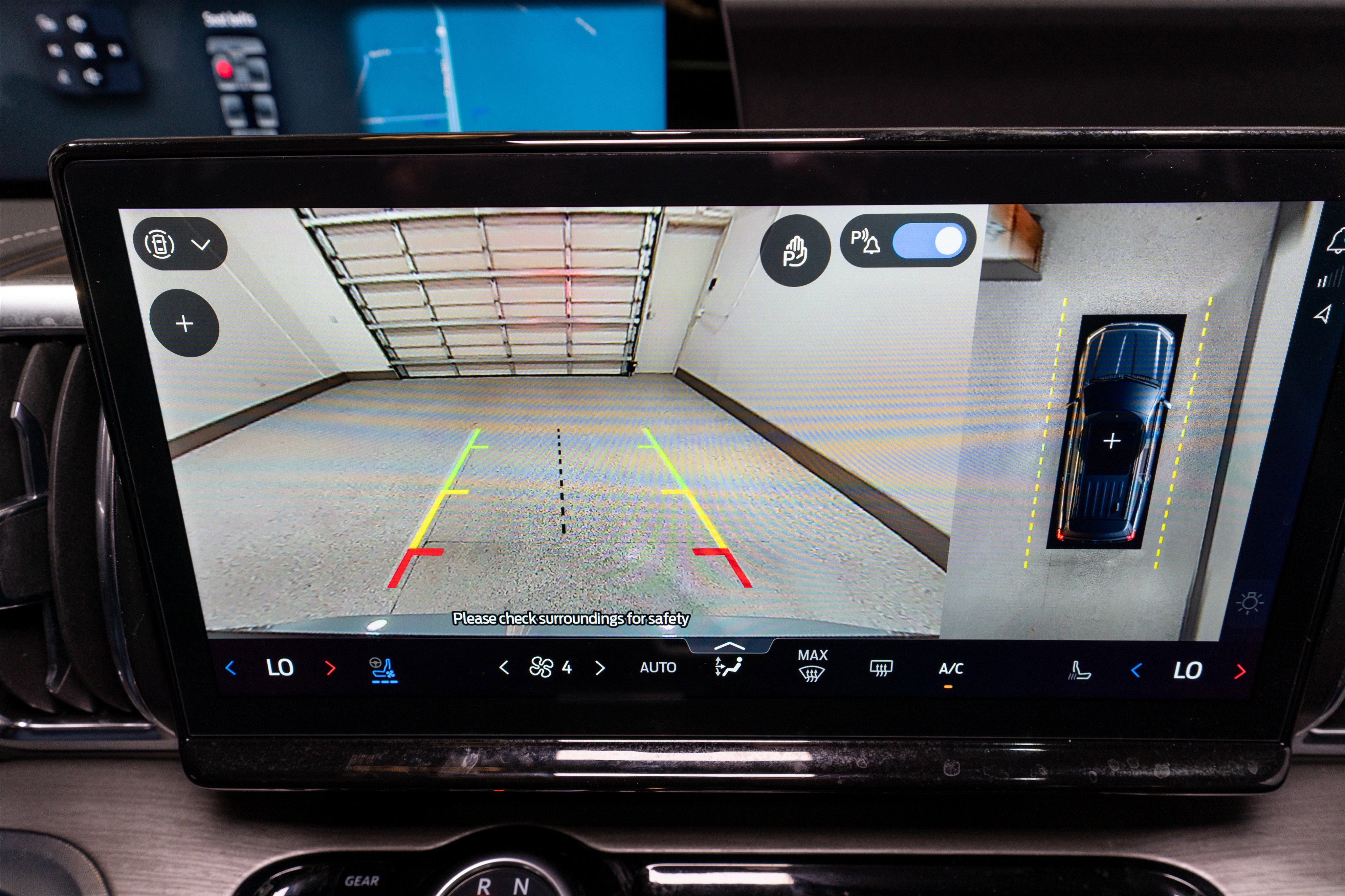 Used 2025 Ford Expedition Max Platinum w/ Driver's Package image 21