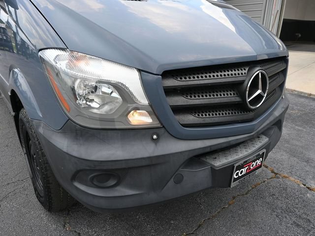 Used 2018 Mercedes-Benz Sprinter 2500 image 32