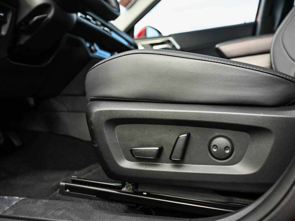 New 2025 Mitsubishi Outlander SE image 17