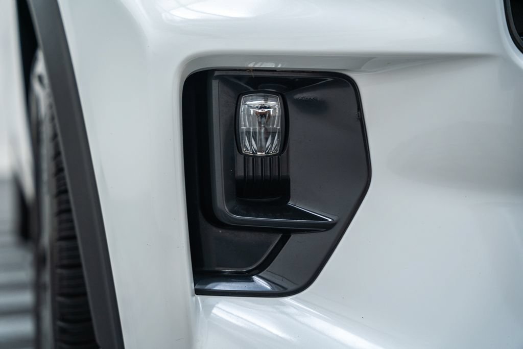 Used 2025 Ford Explorer ST w/ Sun And Sound Package AWD/4WD image 15
