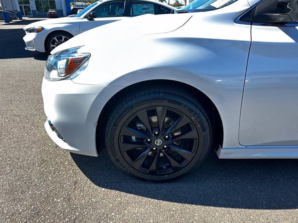 Used 2017 Nissan Sentra SR Turbo w/ SR Midnight Edition FWD image 13
