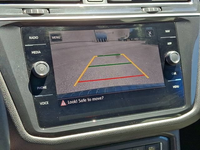 Used 2020 Volkswagen Tiguan SEL AWD/4WD image 4