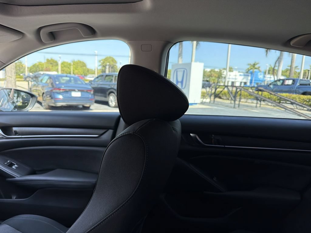 Used 2020 Honda Accord EX image 12