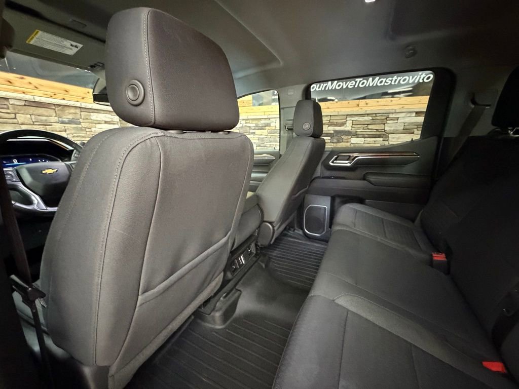Used 2023 Chevrolet Silverado 1500 LT image 27