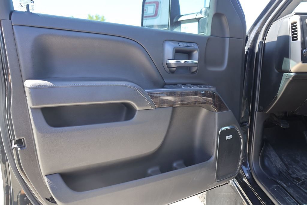 Used 2015 GMC Sierra 3500 Denali w/ Duramax Plus Package image 10