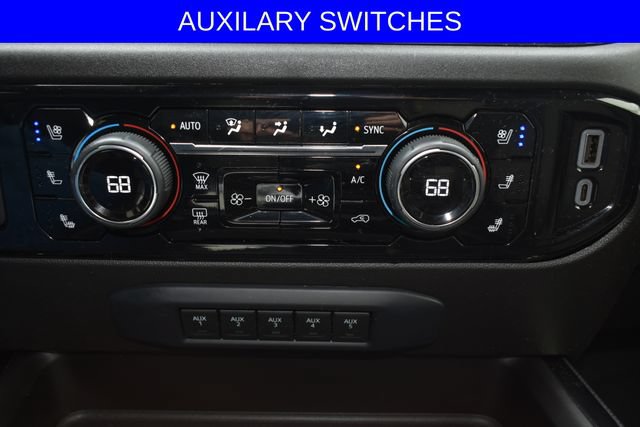 Used 2025 Chevrolet Silverado 2500 ZR2 w/ Technology Package AWD/4WD image 7