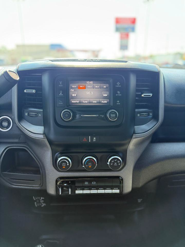 Used 2023 RAM 3500 Tradesman w/ Chrome Appearance Group AWD/4WD image 19